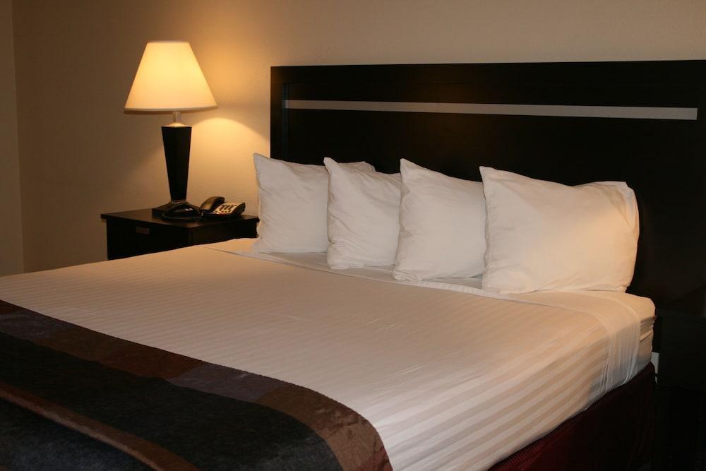 Best Western Luxury Inn Tracy Bagian luar foto