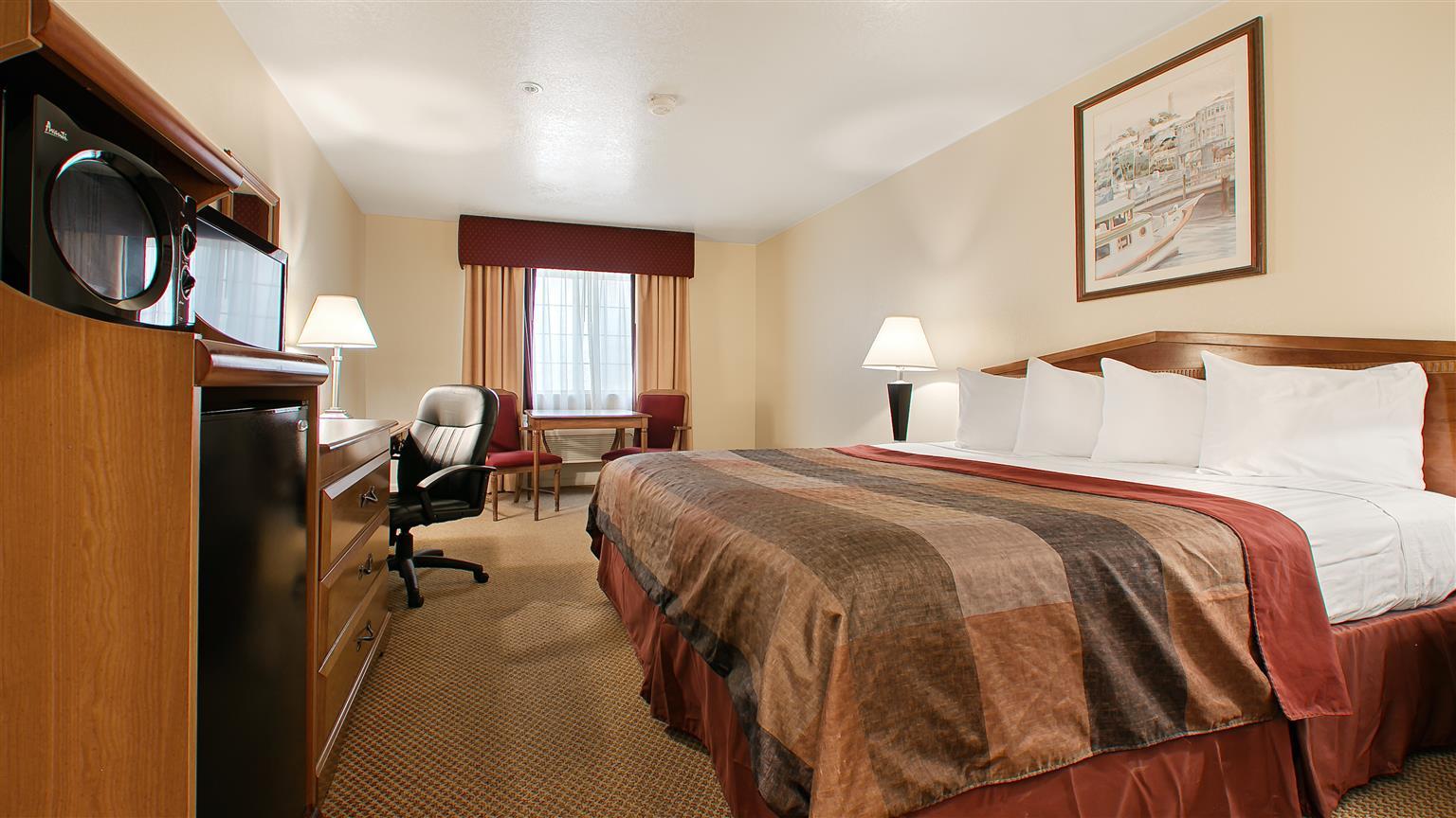 Best Western Luxury Inn Tracy Bagian luar foto